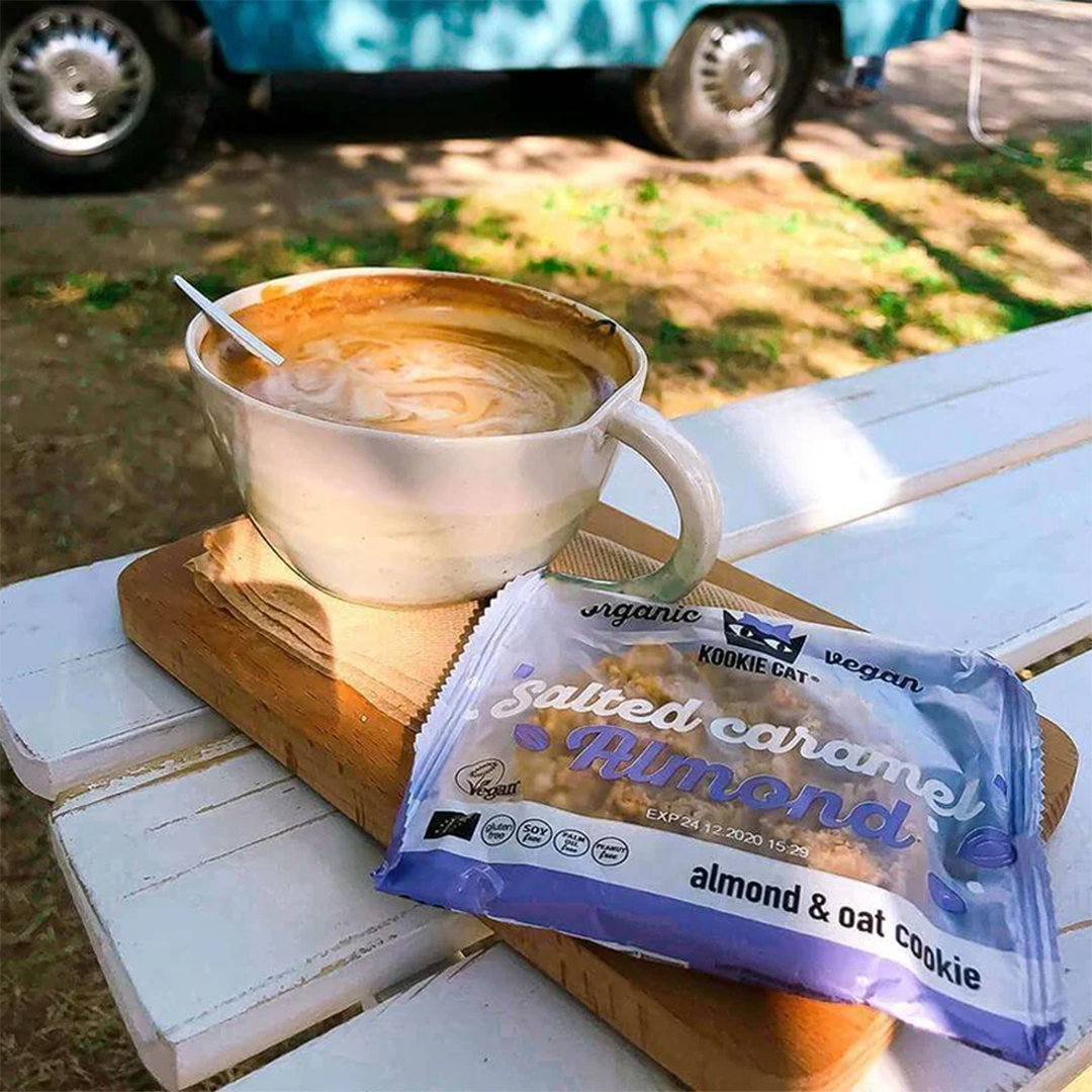 Organic Almond & Salted Caramel Cookie