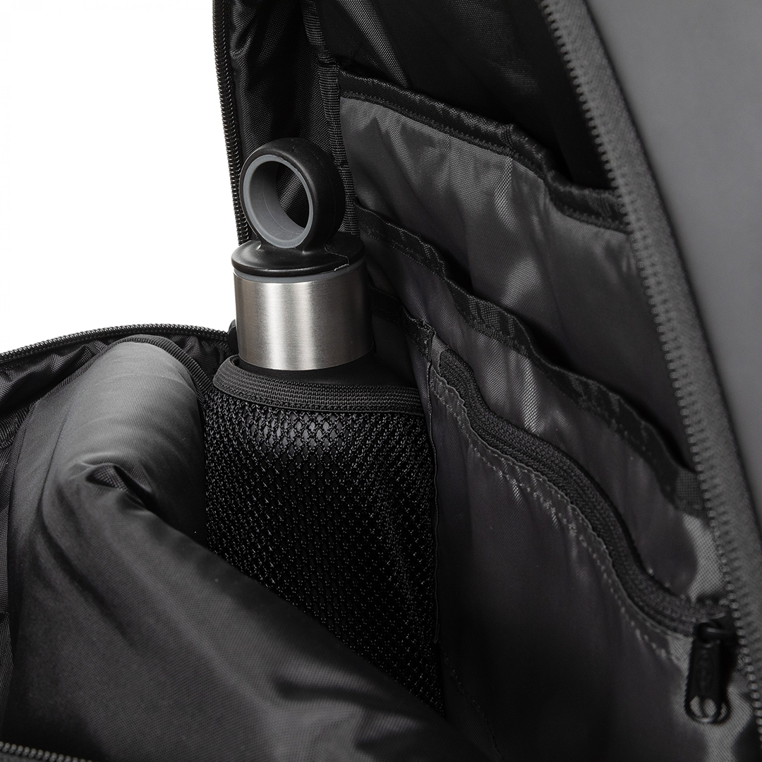 TECUM TOTE CNNCT F Matte Black