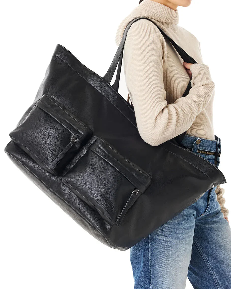 EGON TOTE L . Black
