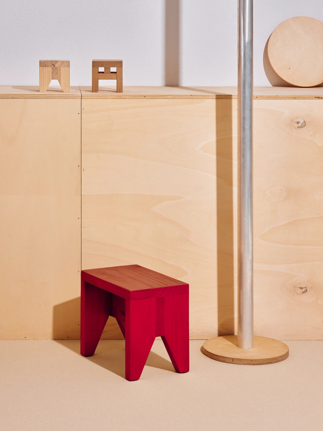 Manolito Stool