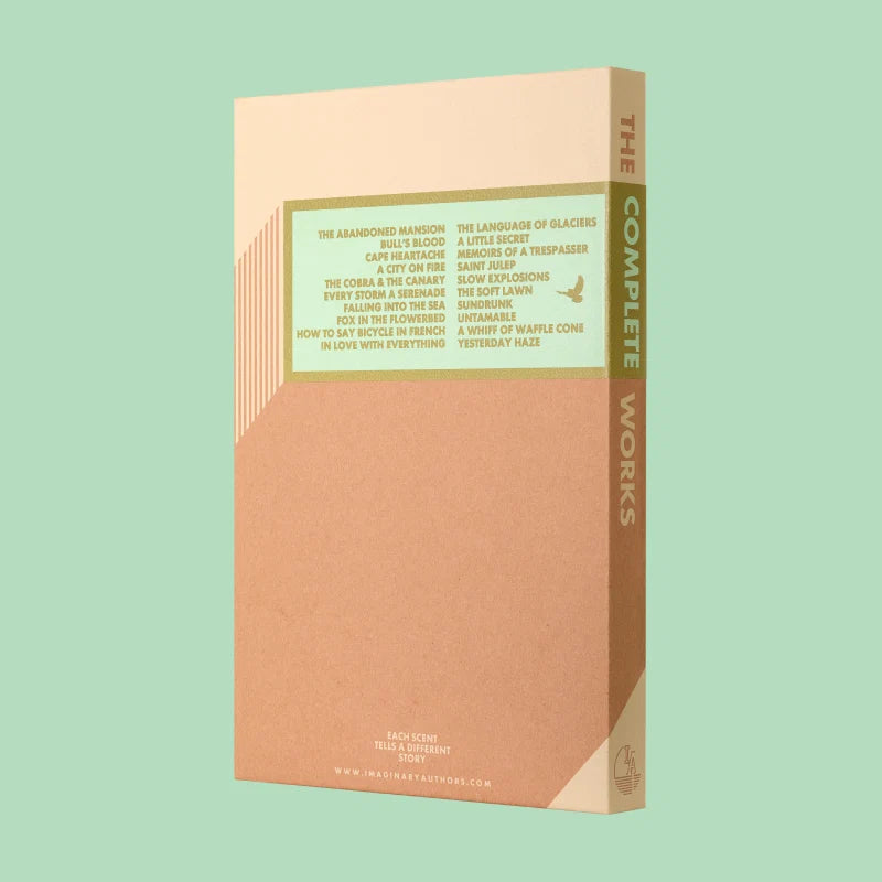 Fuchs im Blumenbeet